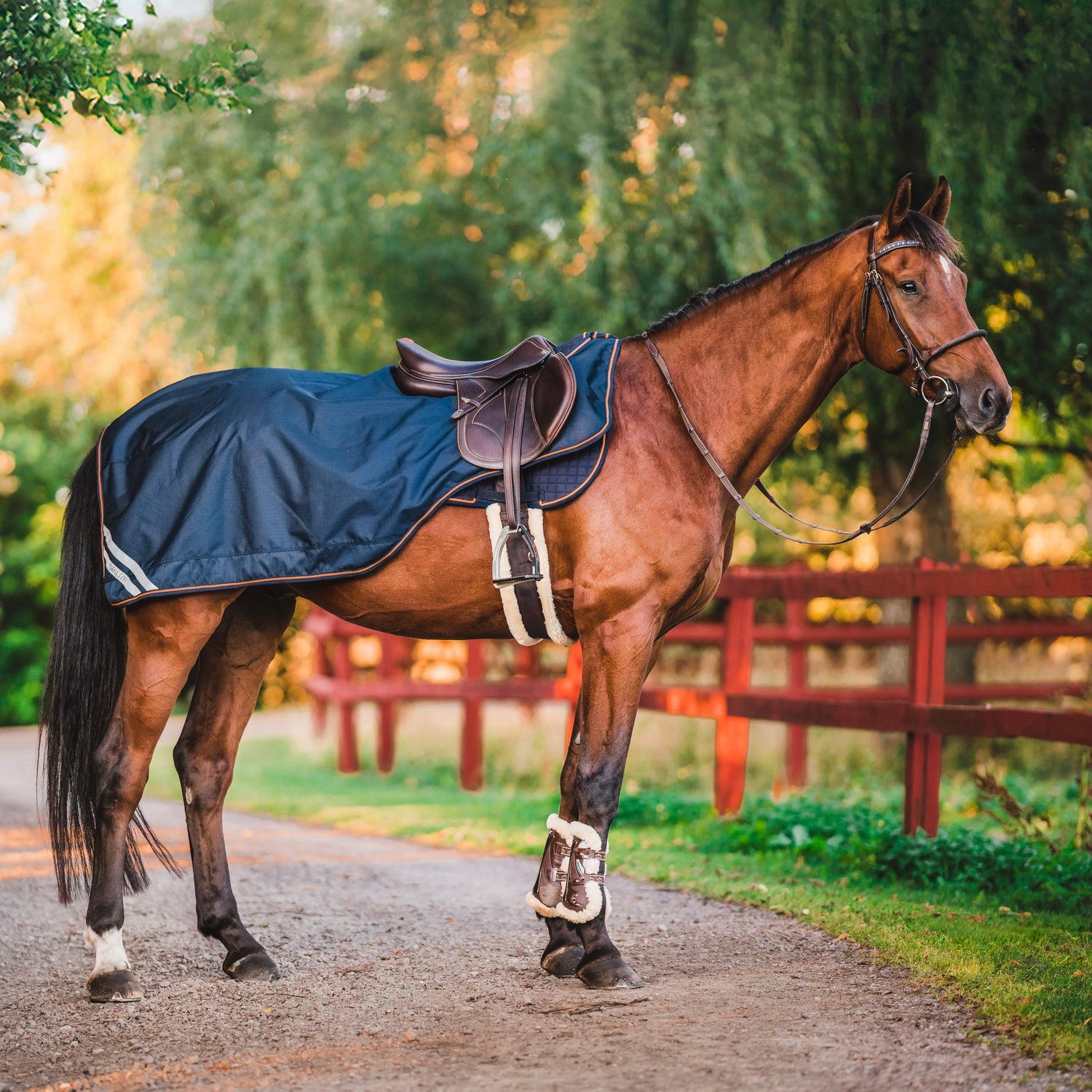 Hyltarp Ridtäcke Blå